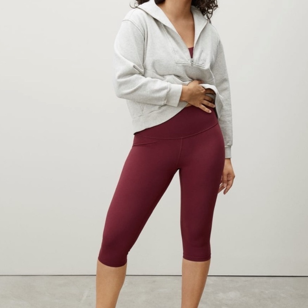 Everlane The Perform Cropped Leggings Capri Burgundy Activewear